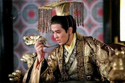 ​北齐后主高纬：乞丐游戏与荒唐帝王的悲剧