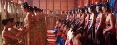 ​古代皇帝有三千佳丽, 他一次能宠幸两个吗？风流皇帝是如何做的！