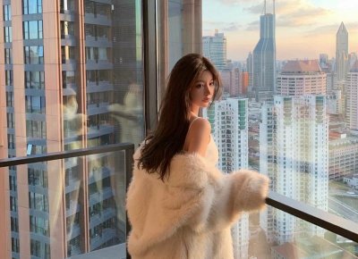 ​为啥外国人觉得中国人很装，评论区瞬间炸锅！网友：确实很装