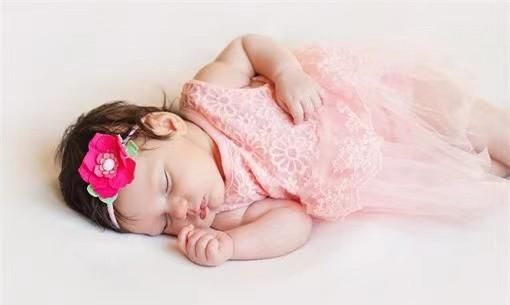 菀字女孩名字寓意,诗菀女孩名字什么含义?图3