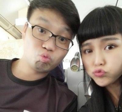 王迅秃头被发现吓坏刚领证的媳妇（王迅成名抛弃糟糠之妻）(2)