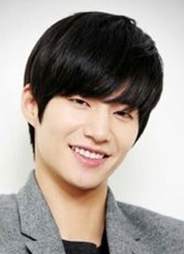 宋再临个人资料写真作品