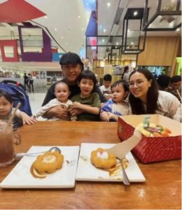 ​吴浩康从艺人转型地盘工，成功创业成老板，事业新高峰