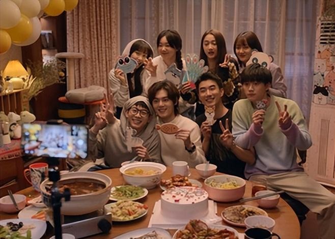 二十不惑姜小果和谁在一起(二十不惑2结局四对情侣)