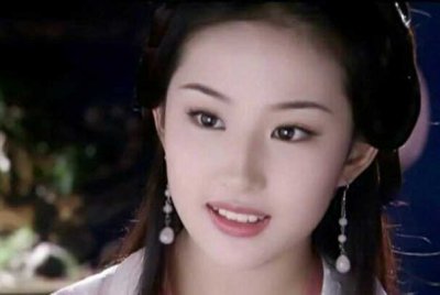 ​电视剧中的古装美女：刘亦菲，举止摇曳生姿(天仙下凡)