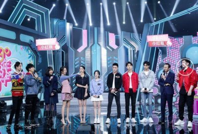 ​冯提莫参见《天天向上》站C位，坚持做自己