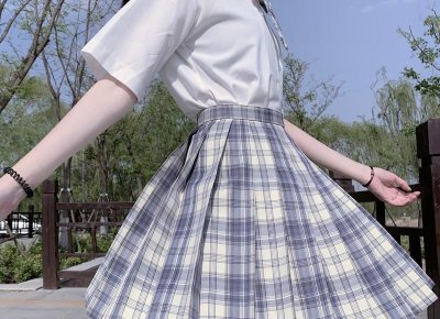 ​大家赴宴时，酒桌上遇到这3种人没必要有交集，乘早远离