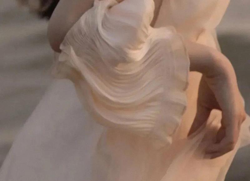 情侣之间互相亲吻会带来哪些好处？