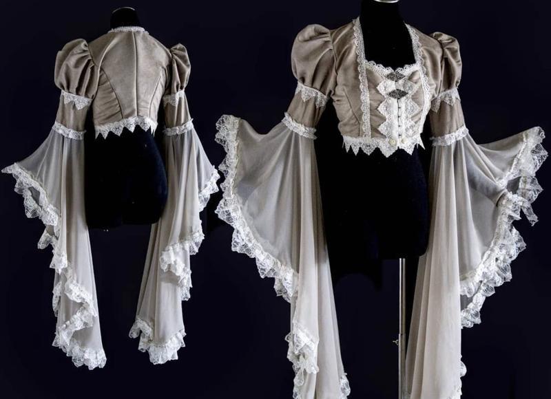 三个人的友谊很尴尬