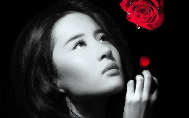 “神仙姐姐”刘亦菲为何至今单身不嫁人？看完她的经历后，明白了