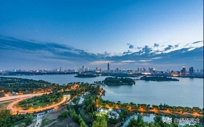 金陵明珠:玄武湖的千年故事与四季风华