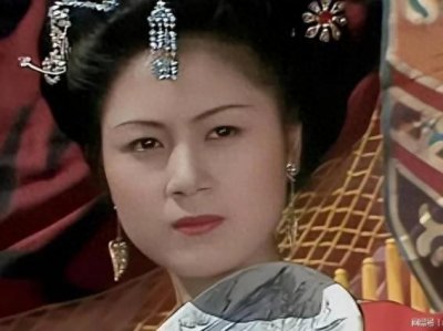 ​80年代，马兰和余秋雨的爱情故事堪称经典，如今过的怎么样了