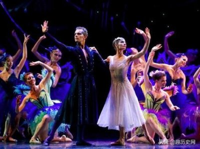 ​莎士比亚的四大喜剧分别是什么内容？讲述的是什么故事？